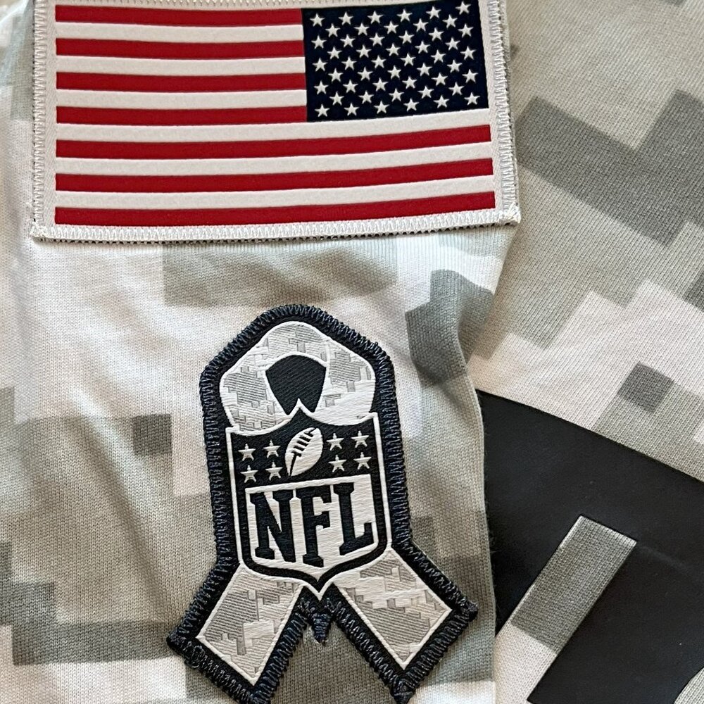 Nike NWT Dry-Fit Atlanta Falcons Salute to Service Men's Medium Shirt - Picture 4 of 4
